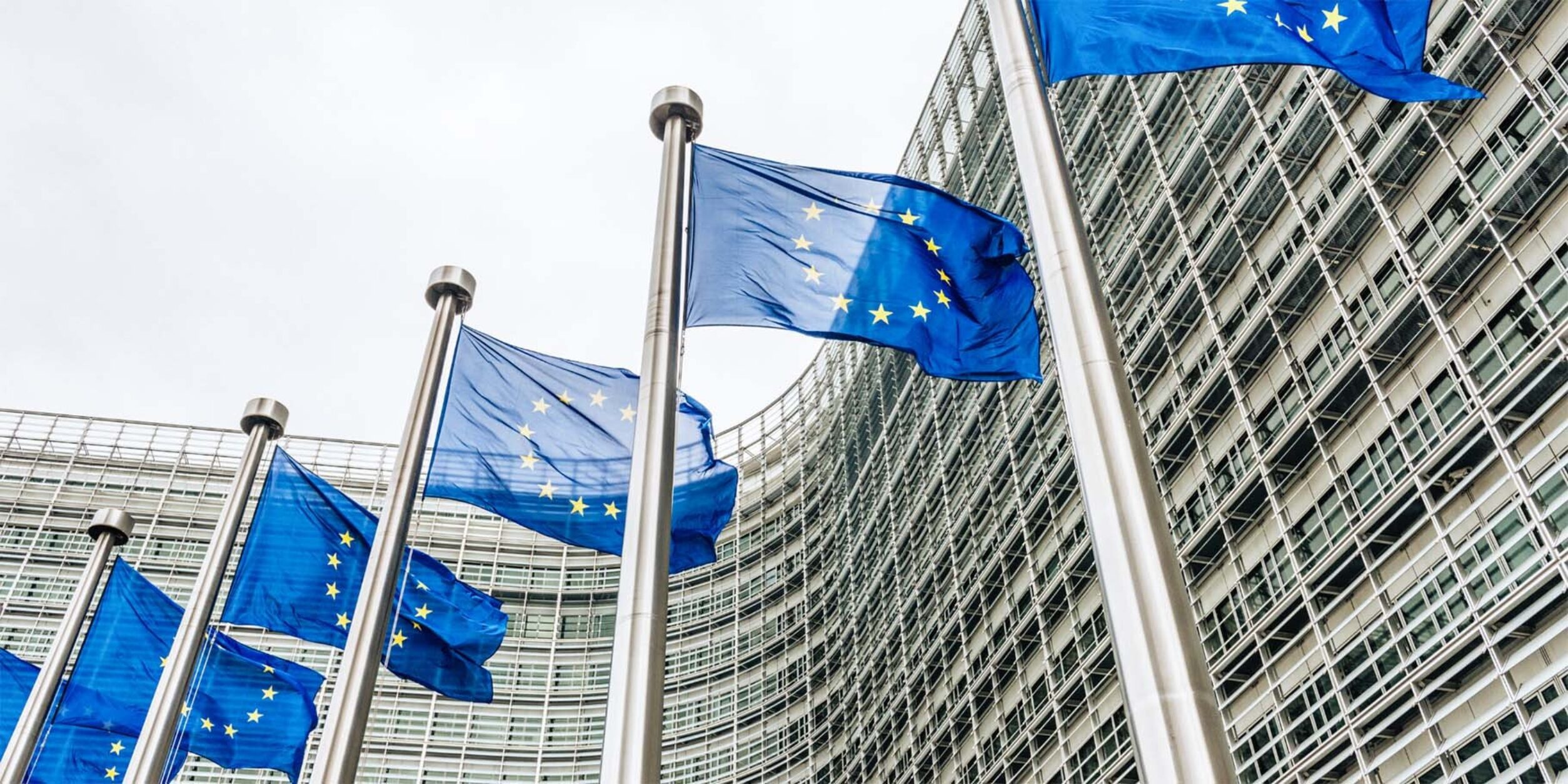 EU Flaggen Kommissionsgebäude