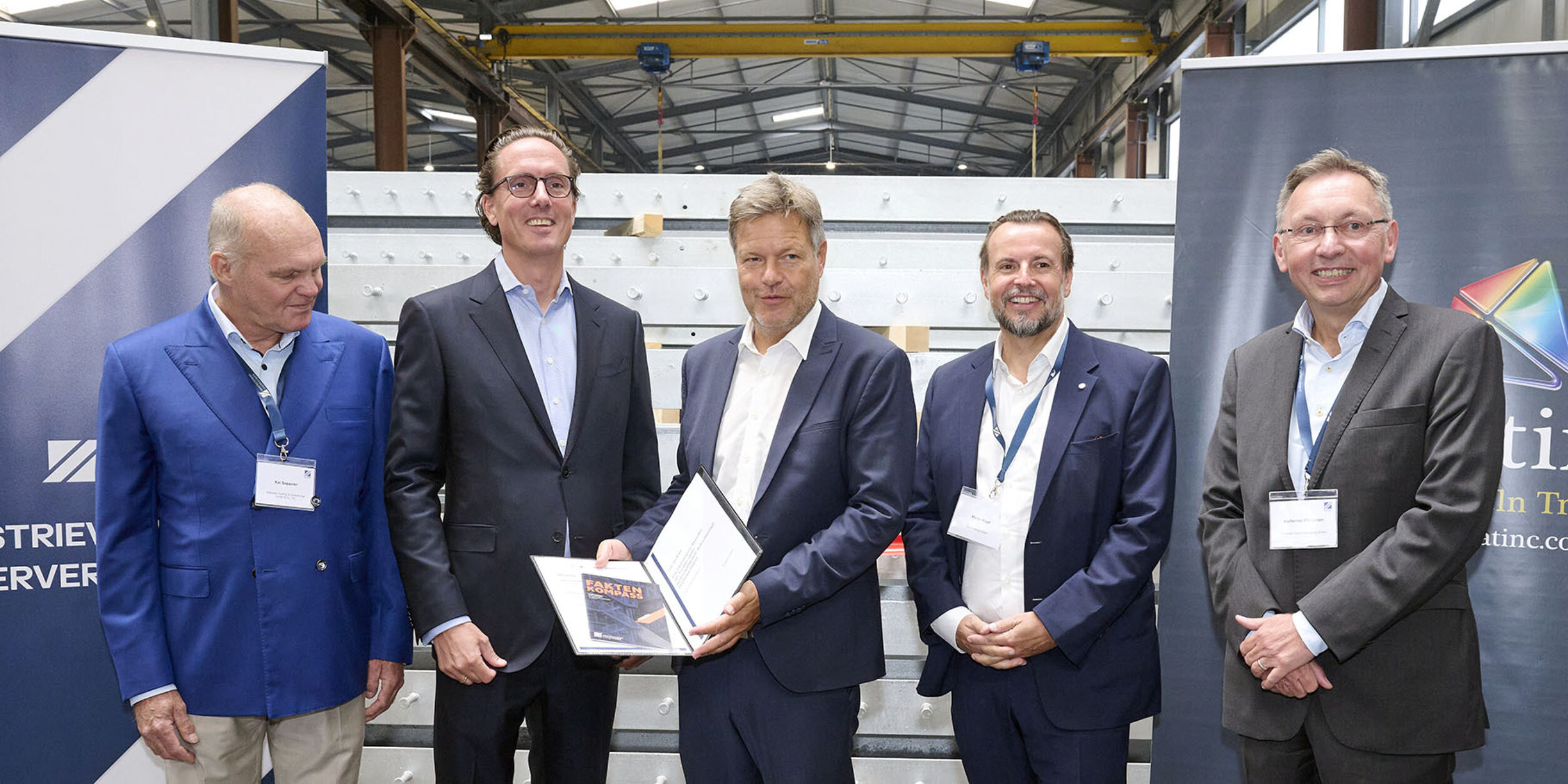 Robert Habeck Unternehmensbesichtigung Verband Feuerverzinken