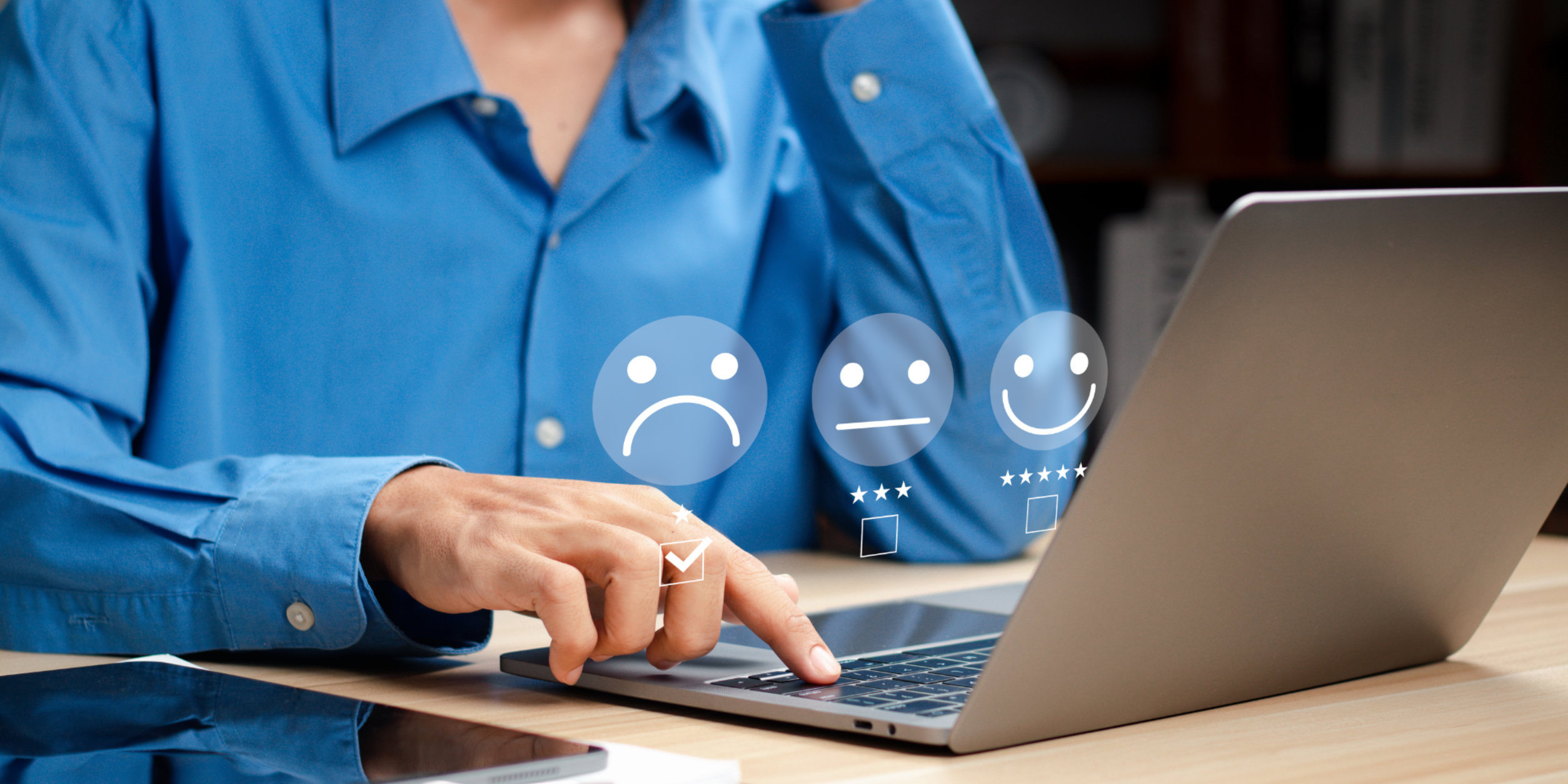 Laptop mit 3 Smileys