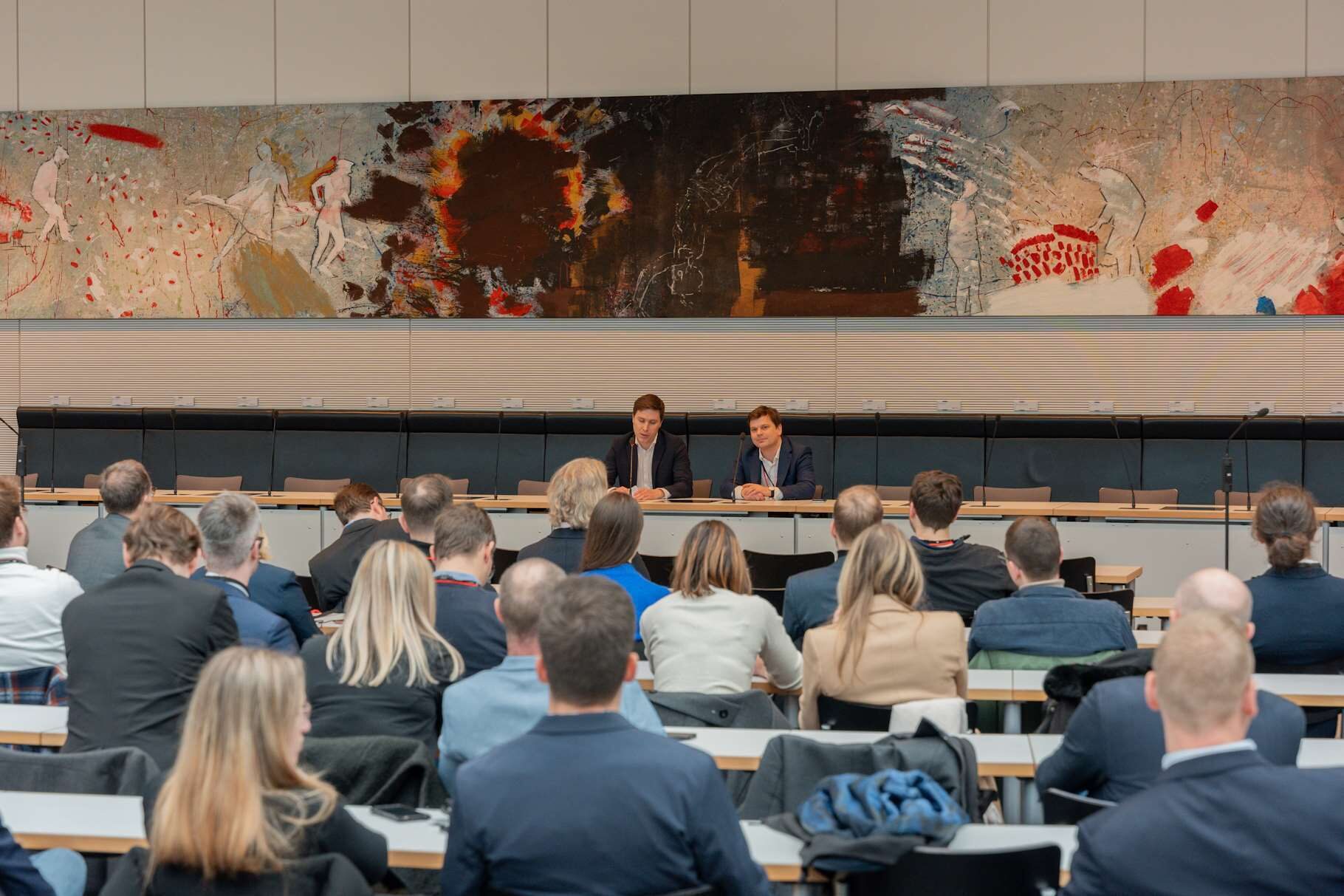 Auftaktveranstaltung „Der Junge Mittelstand“ am 31.01.2024 - Deutscher Bundestag mit Esra Limbacher