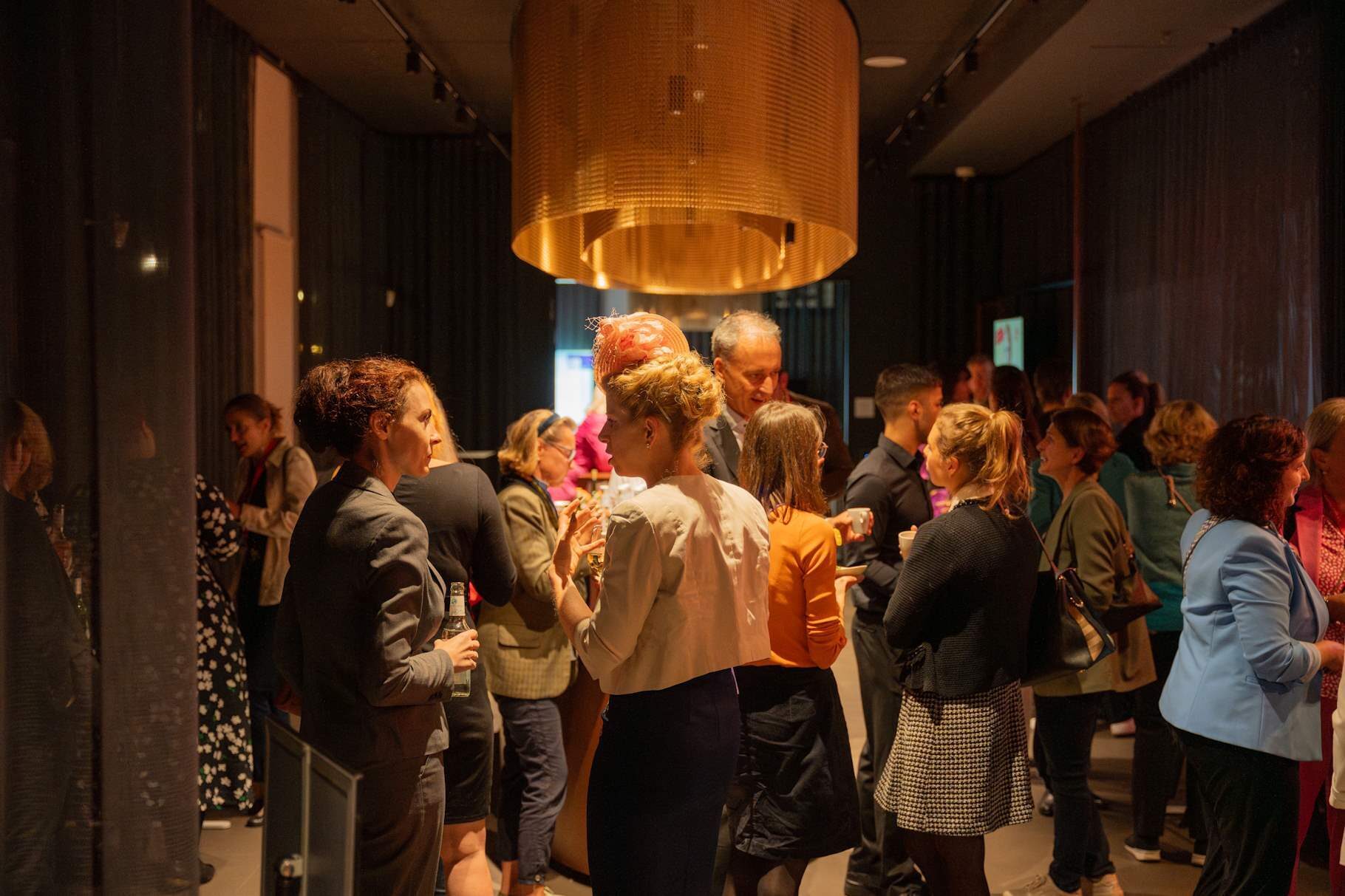 Kulinarischer Ausklang und Networking im Anschluss des Parlamentarischen Abends.