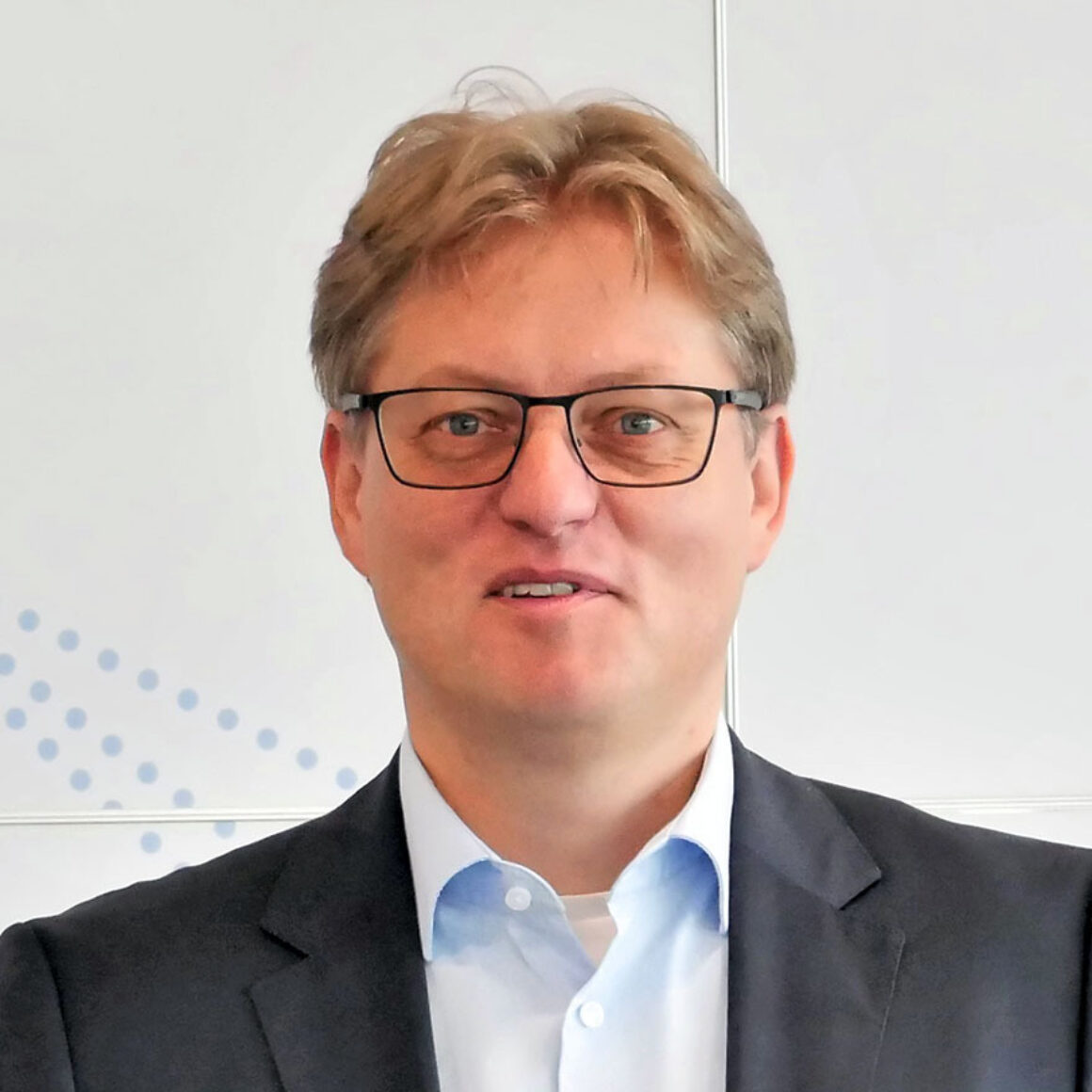 Martin Buechs 880x880