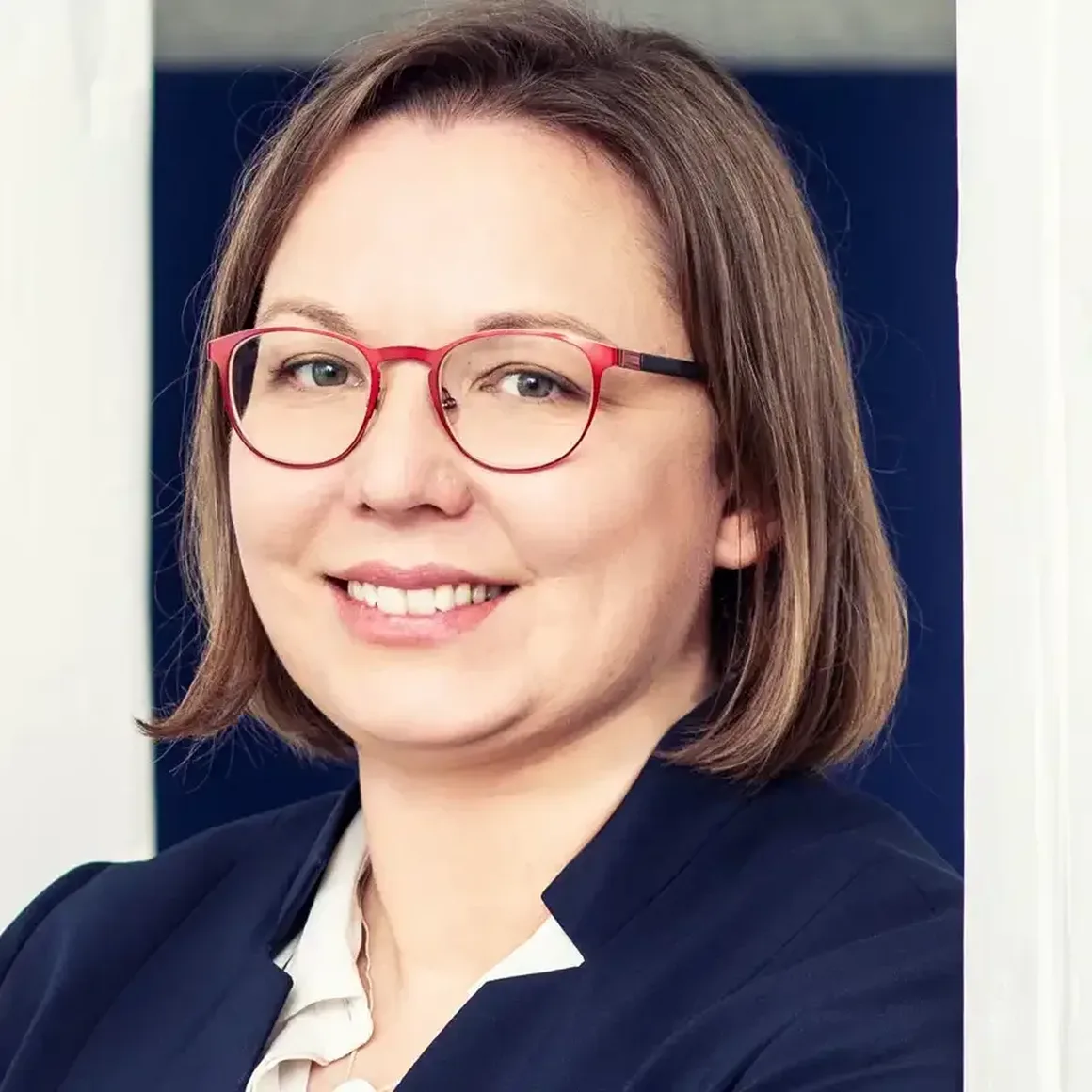 Senta Masurat Masurat Rechtsanwaltsgesellschaft Kommission Recht 880x880