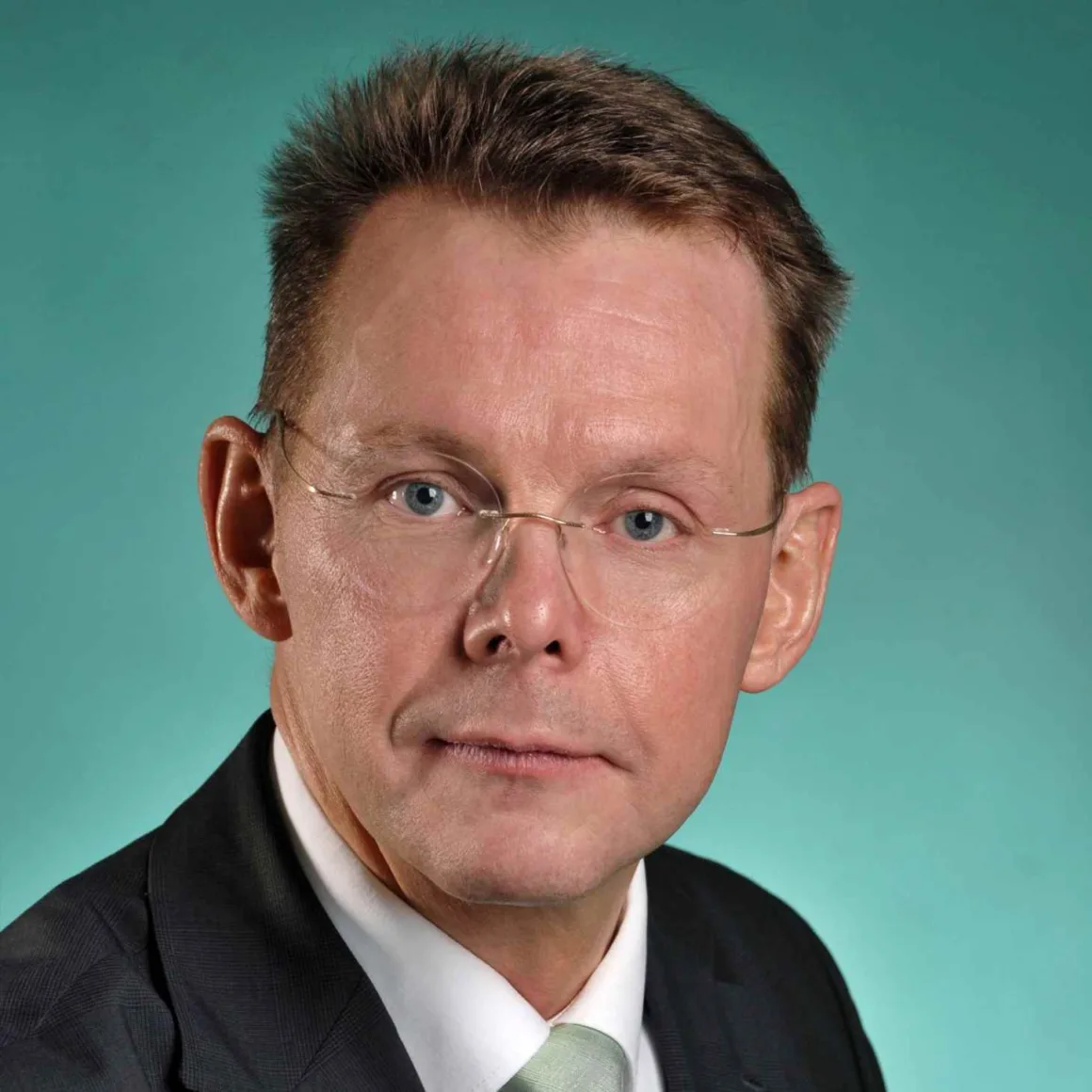 Carsten Hu bscher 1460x1460